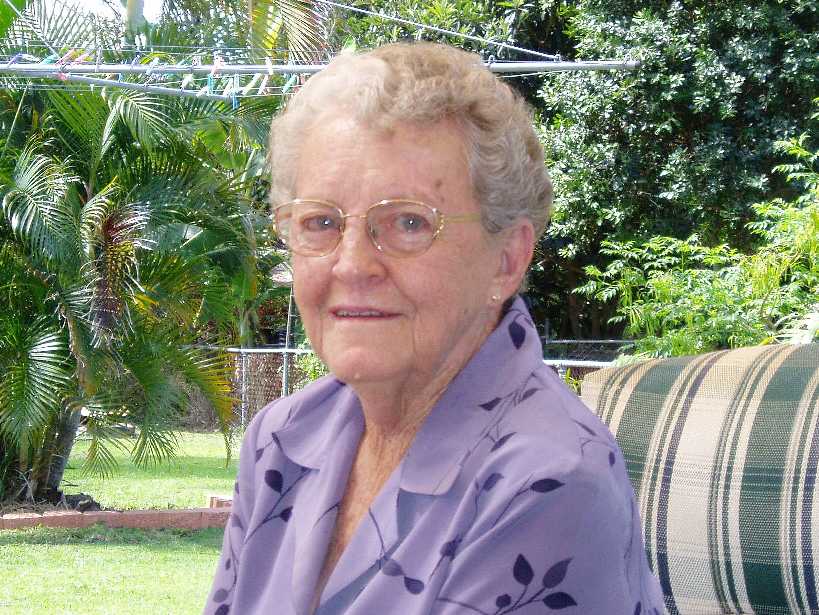 SACKETT, Betty